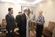 دیدار شهردار گرمدره و مسئولان شهری با خانواده‌های معظم شهیدان طالبی و کشاورز