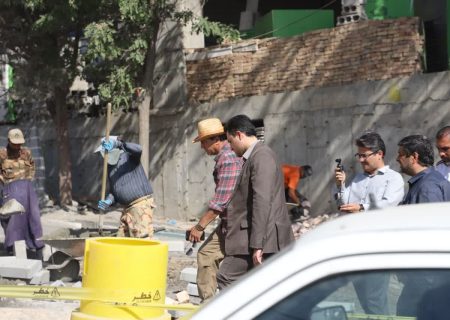 بازدید میدانی شهردار گرمدره از روند پیشرفت پروژه‌های عمرانی شهر