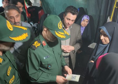 بازید فرمانده سپاه امام حسن مجتبی علیه السلام از نمایشگاه دفاع مقدس
