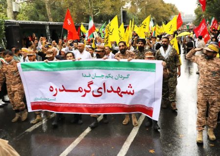 رزمایش «جان‌فدایان ایران» با حضور گسترده مردم و بسیجیان البرز در کرج برگزار شد