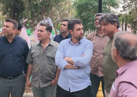 «نظارت میدانی، بازآفرینی شهری»   نظارت میدانی شهردار گرمدره بر دو پروژه شهری؛ از احداث گذر تندرستی ایران‌دخت تا بازپیرایی پارک مادر